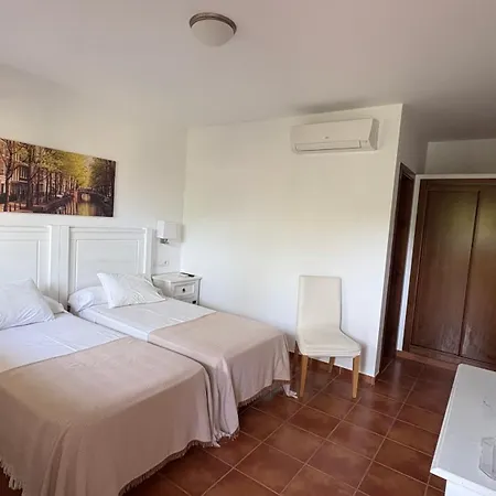Meson El Pozuelo Aparthotel 3*