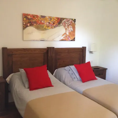 Mesón El Pozuelo Apartahotel